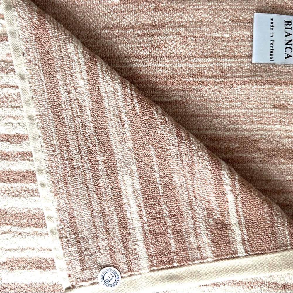 Bianca 4 Pc. Bath, Hand Towel Set 100% Cotton Ivory & Light Dusty Peach NWT - Picture 10 of 12